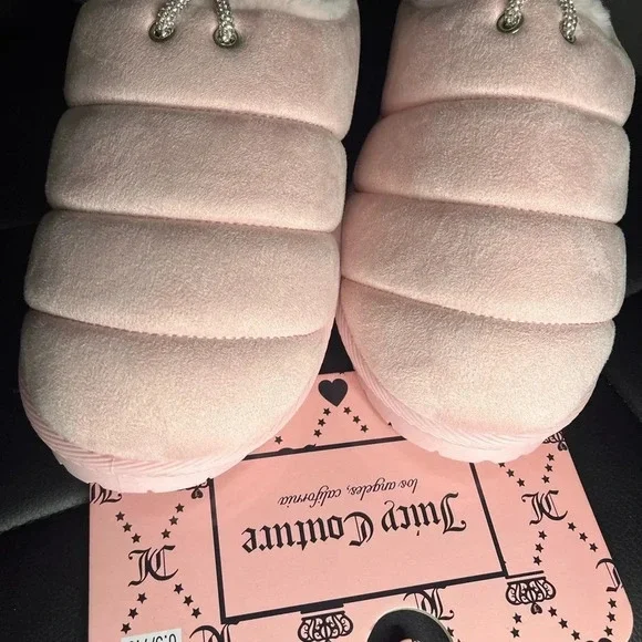 Juicy Couture Pink Puffer Slippers Plush Faux Fur Indoor Shoes Size 6.5/7.5 NWT - Picture 3 of 7